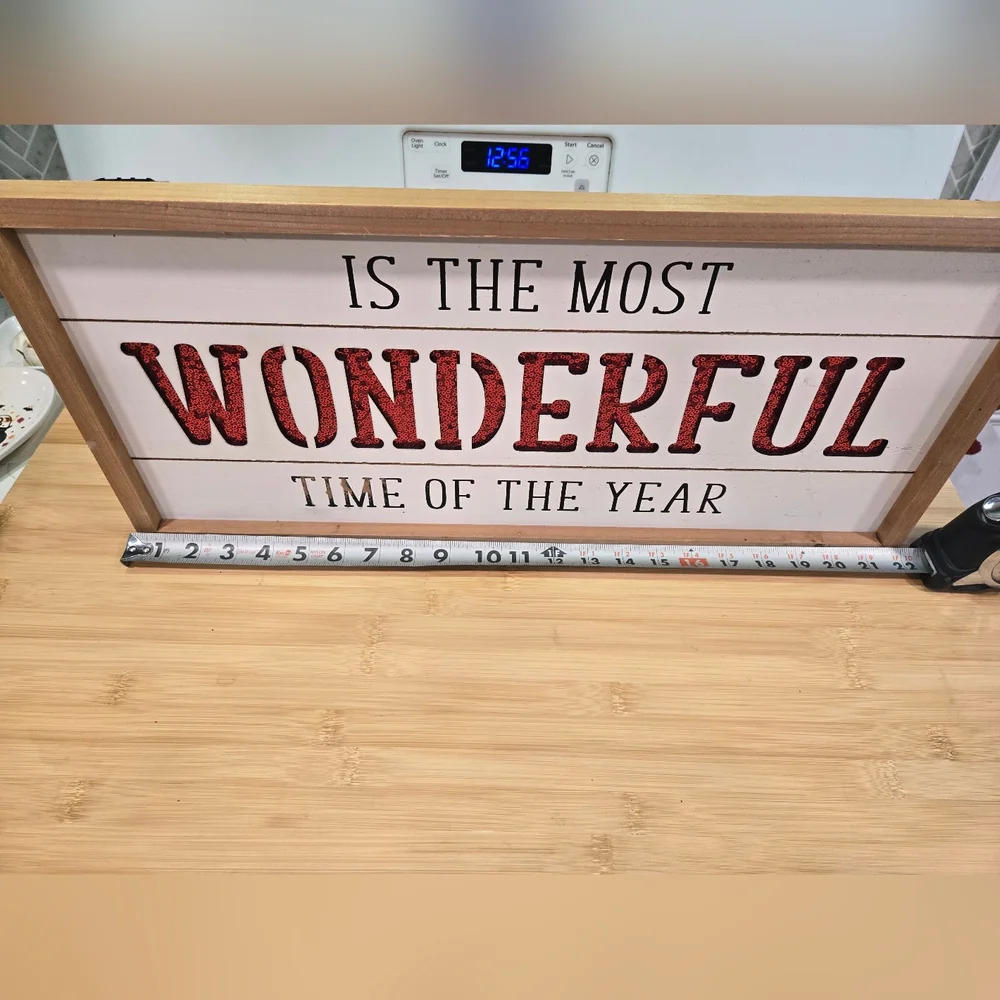 n/a festive wooden